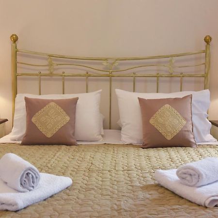 Oisyra Hotel 에르무폴리 외부 사진