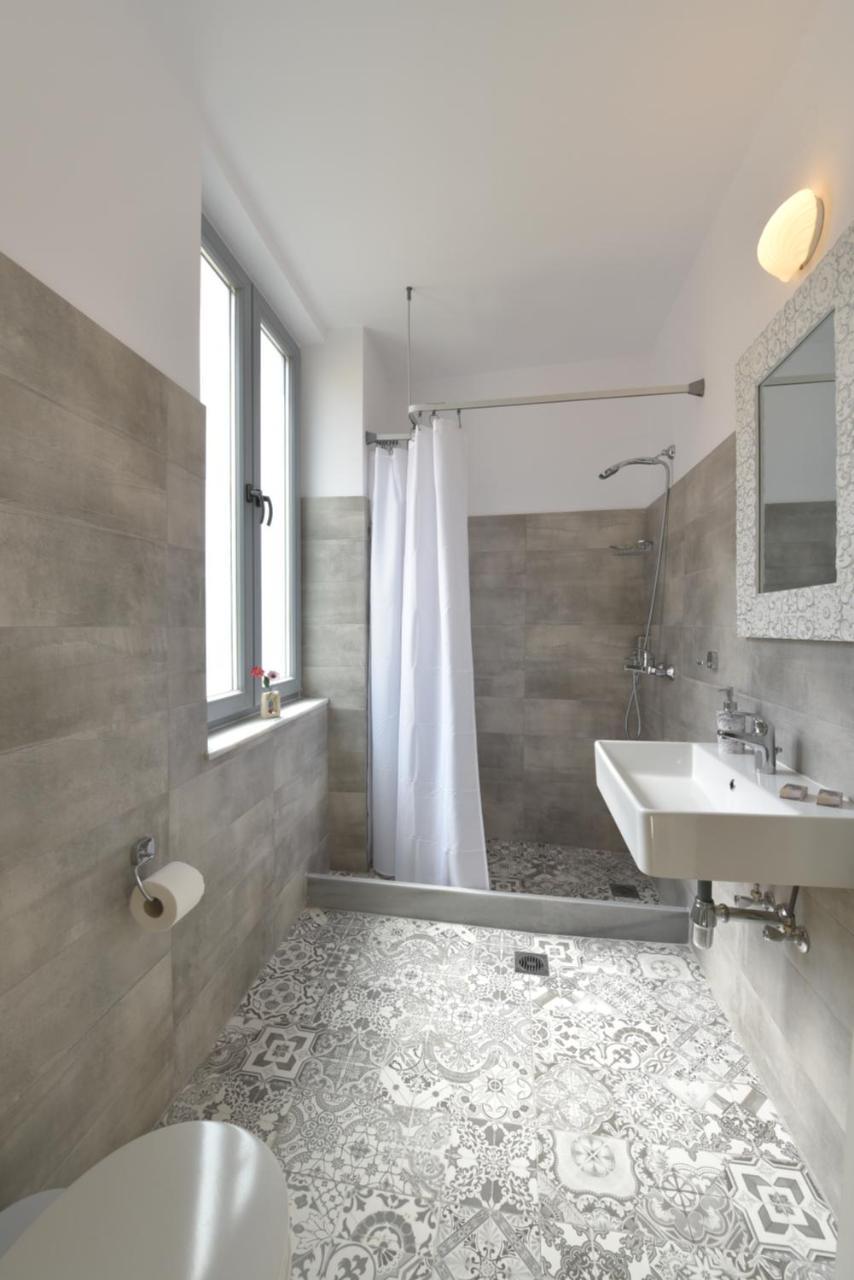 Oisyra Hotel 에르무폴리 외부 사진